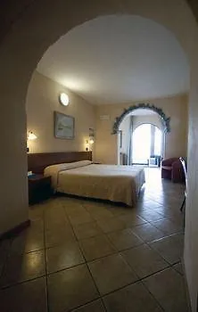 Eremo Gaudio 3* ורנה