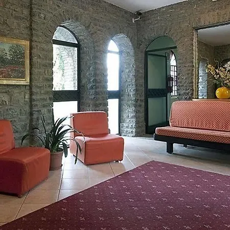 Eremo Gaudio מלון 3*